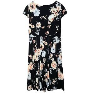 Studio One New York - NWT - Black Floral Dress - Size Small Petite